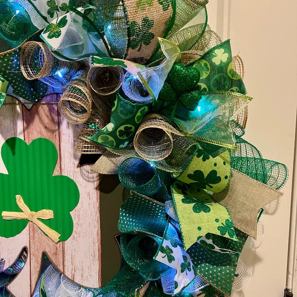 Handmade St. Patrick’s Shamrock Ribbon Prelit Wreath 26 ins LED XLW3